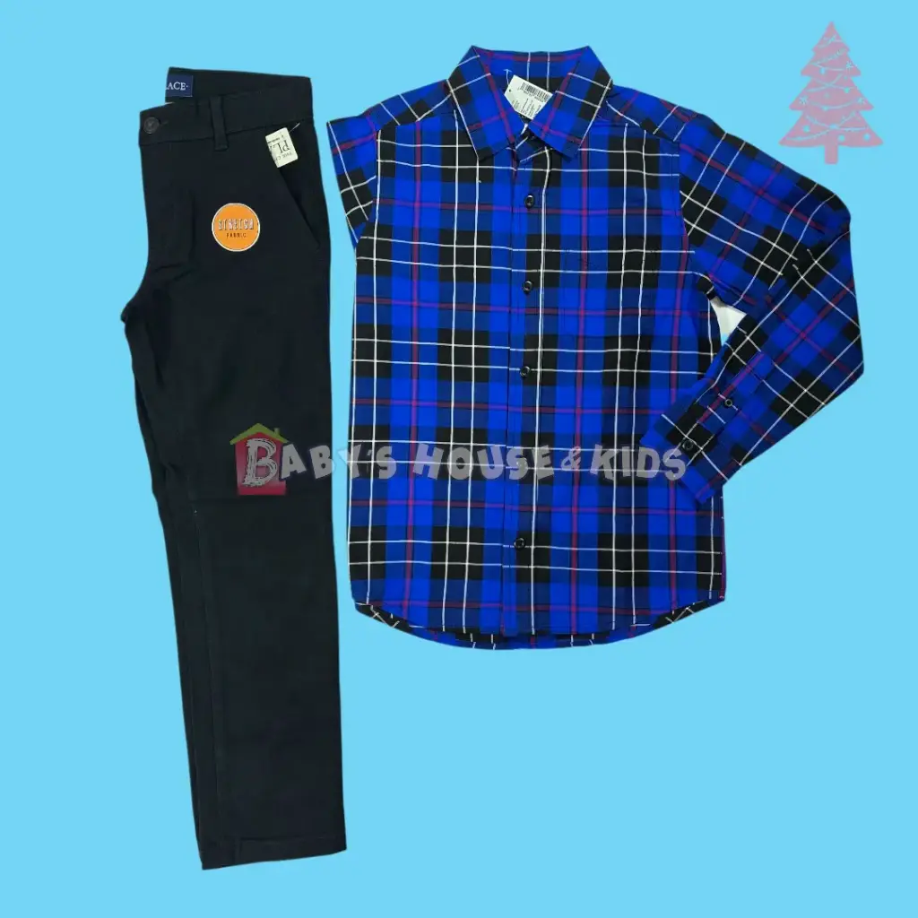 Manga larga cuadriculada de botones y pantalón negro, talla 7