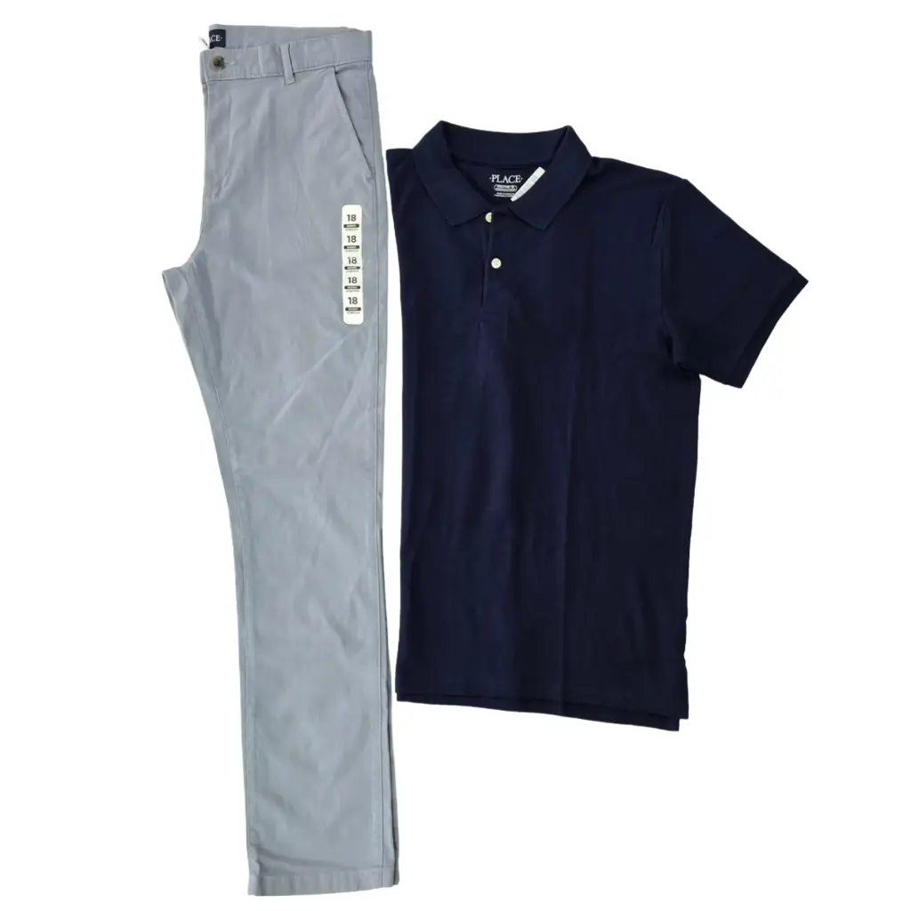 Polo azul talla 18 y  pantalón formal talla 18( equivale a talla 29 adulto)