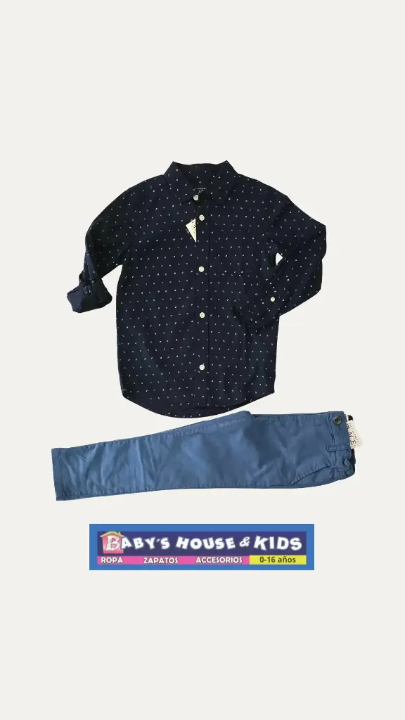 Manga de larga de botones y pantalón con ajustable en cintura talla 5t varón 
