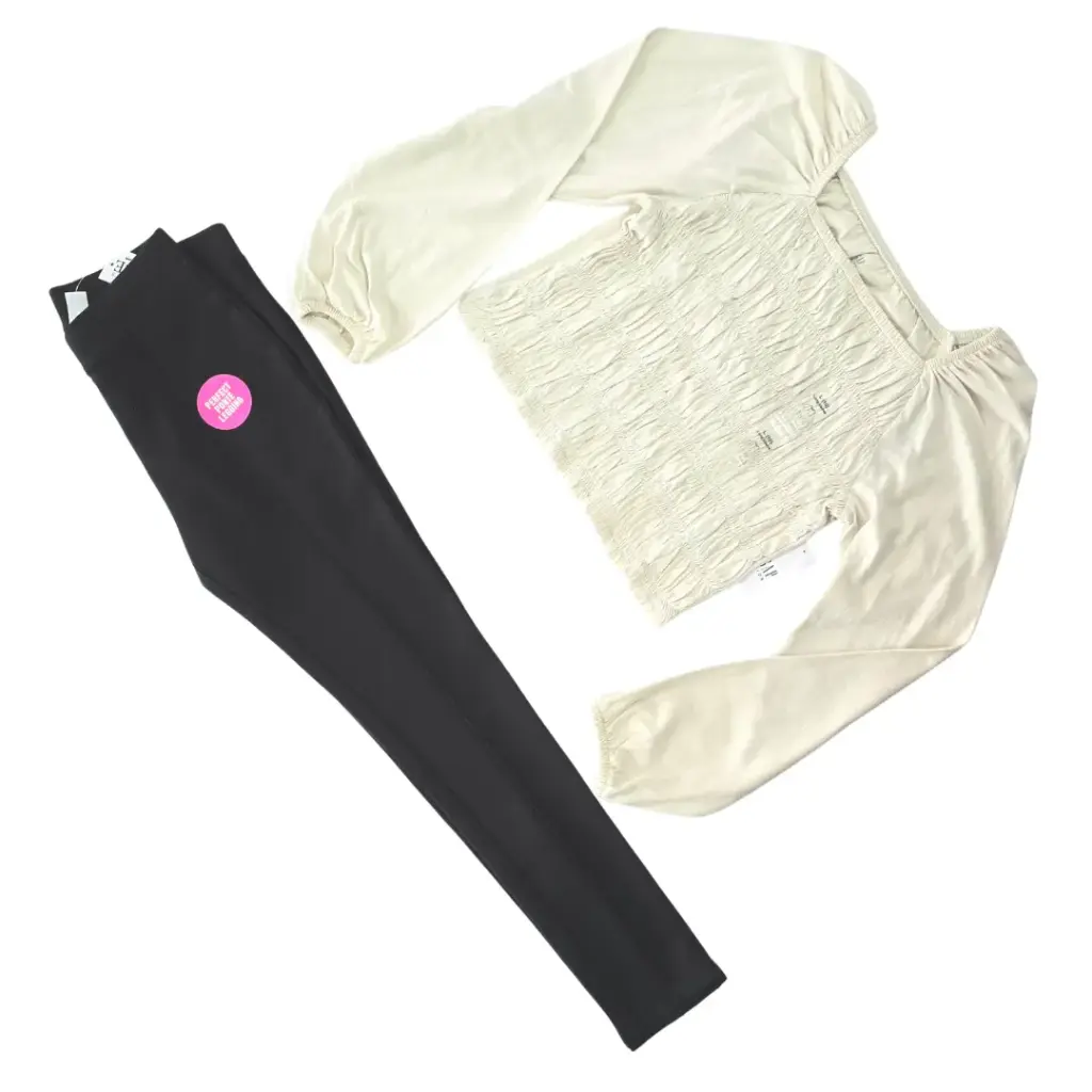 Blusa y Jeggings color negro, talla 10 
