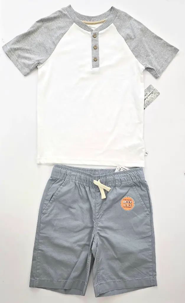 Camiseta y short talla 8