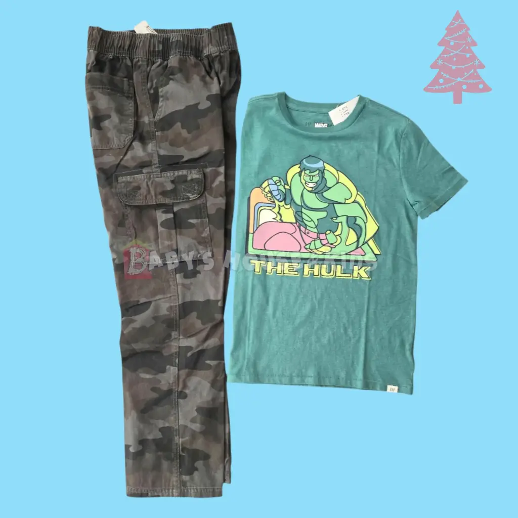 Camiseta de personaje y pantalón bombero, talla10