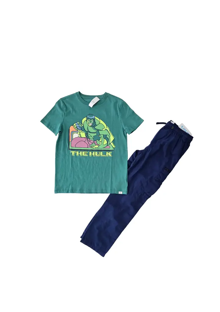 Camiseta de personaje y pantalón buzo liviano talla 10 
