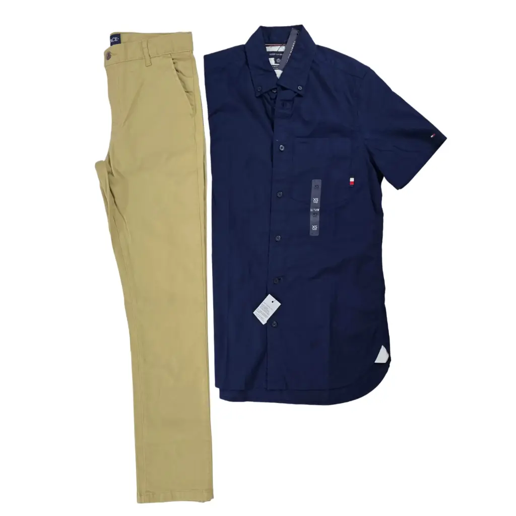 Camisa manga corta y pantalón caky, talla 14