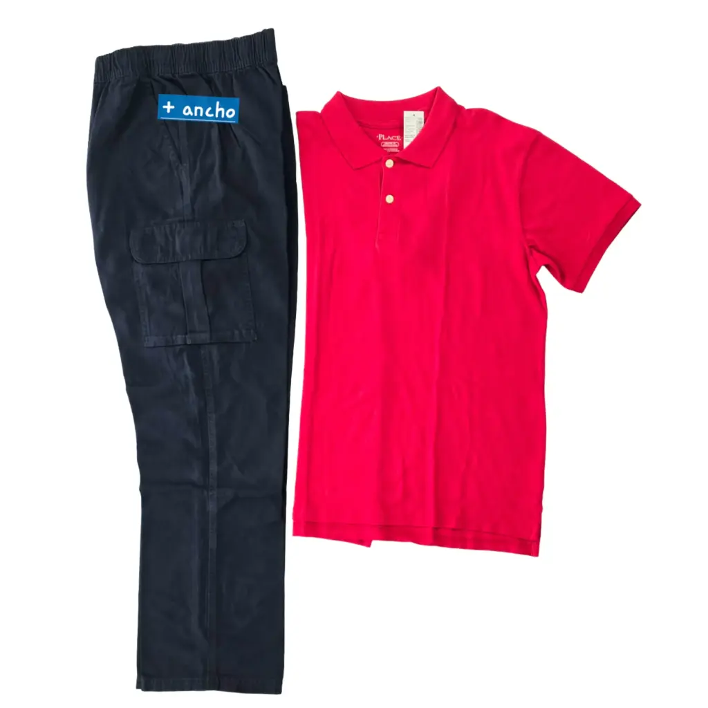 Polo color rojo y pantalón bombero + ancho, talla 16