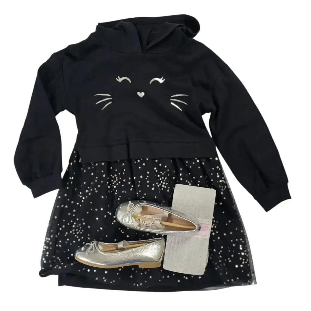Vestido con gorro, cara de gatita en la parte superior y brillo en la inferior, talla 3t 
