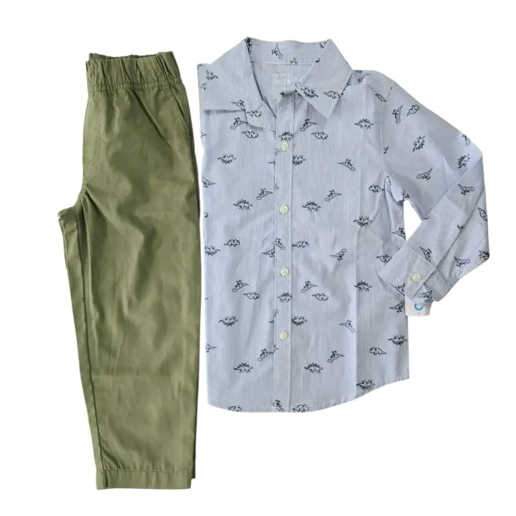 Manga larga de botones y pantalón verde olivo, talla 3t 