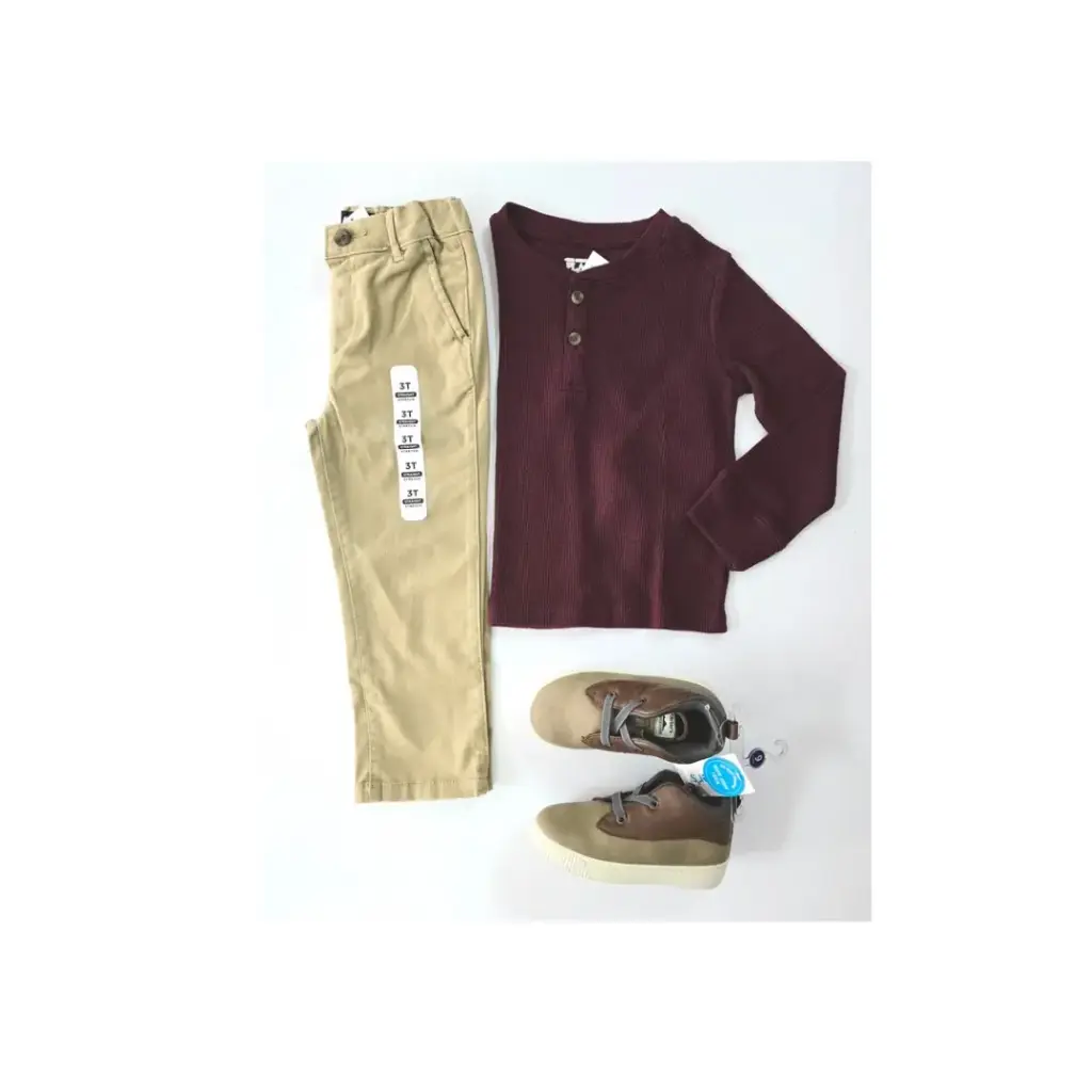 Camisa strech vino y pantalón caky talla 3t de varón 