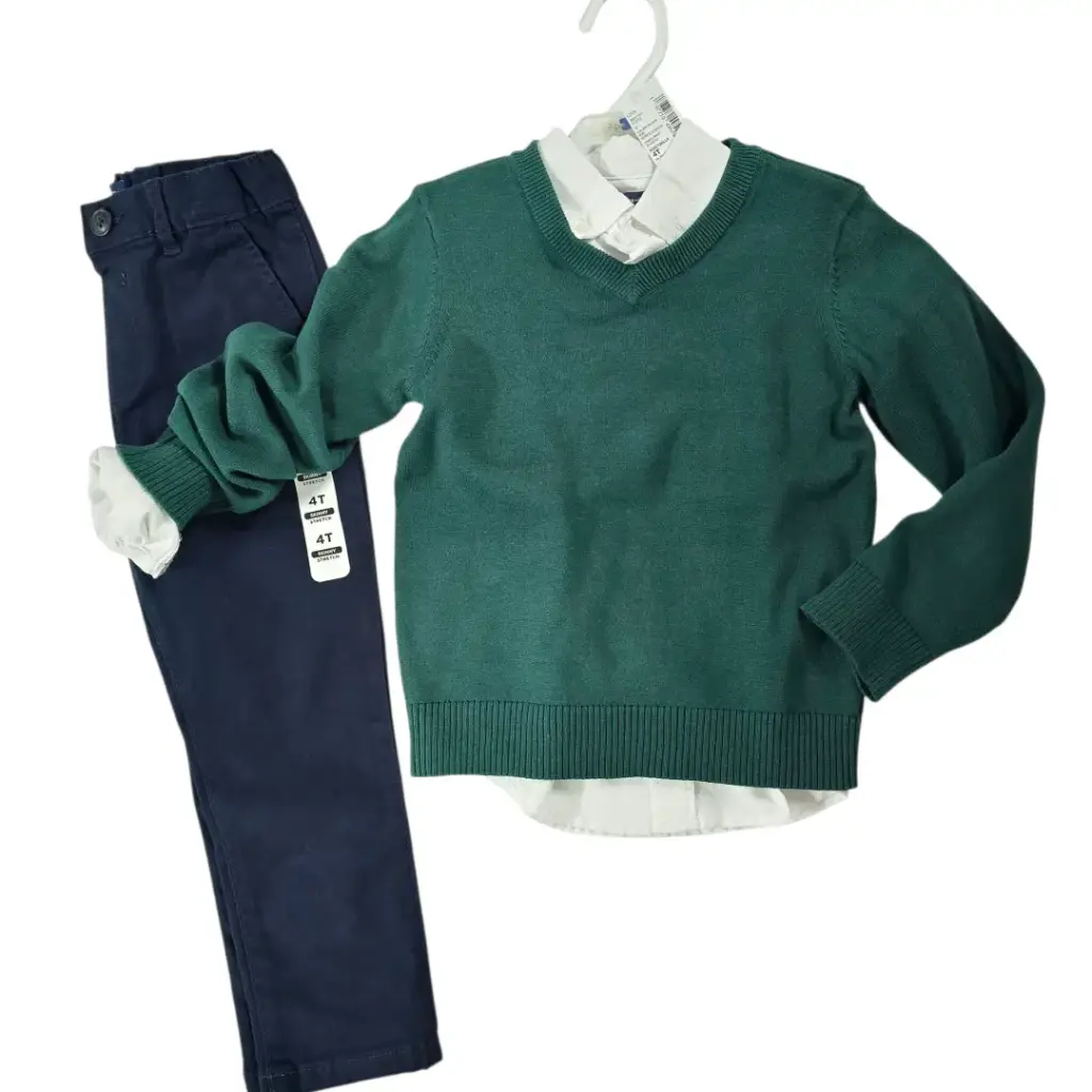 Outfit con sweater y pantalón color negro talla 4t