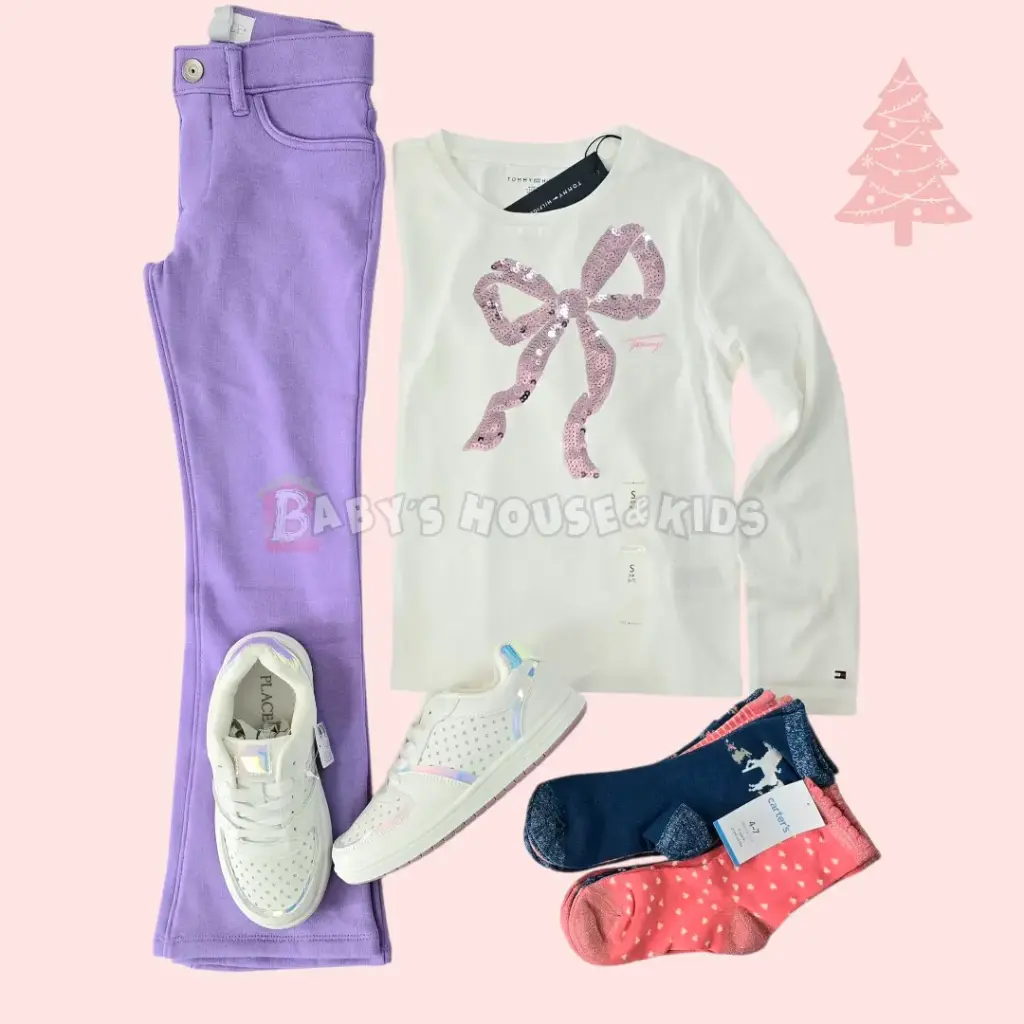 Camisa manga larga blanca con lentejuelas y pantalón lila, talla 7