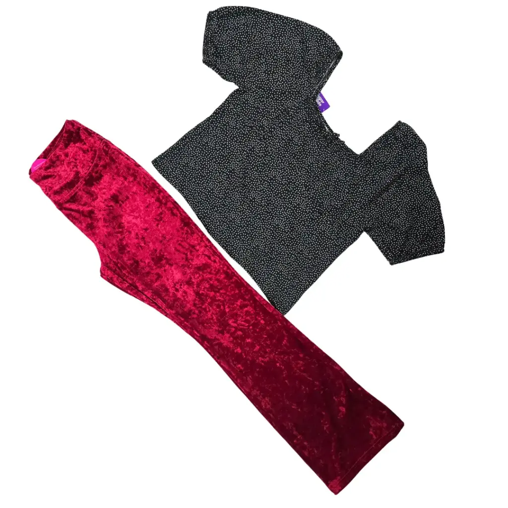 Camisa talle corte  y pantalon rojo talla 20