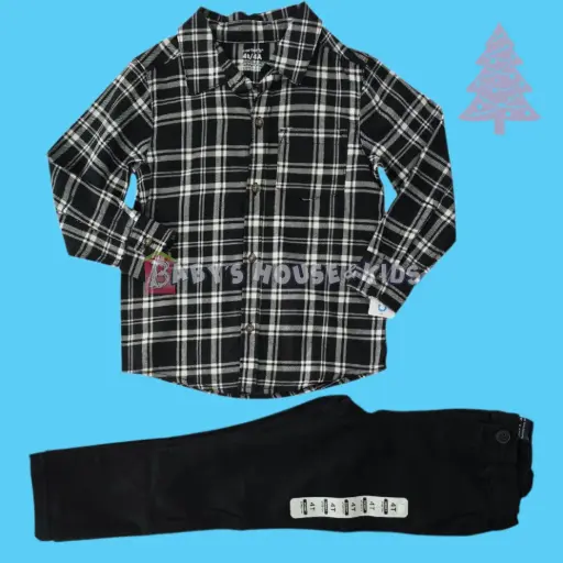 Outfit camisa a cuadros y pantalón negro, talla 4t
