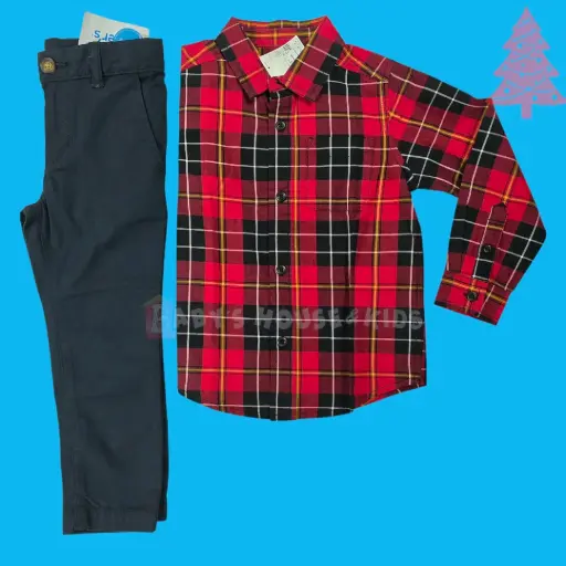 Manga larga cuadriculada de botones y pantalón negro, talla 3t 