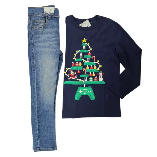 Camiseta de temporada ☃️ y jeans, talla 6