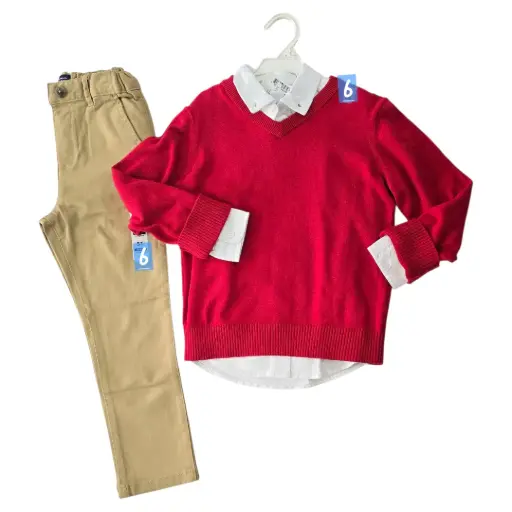 Outfit con sweater rojo, talla 6