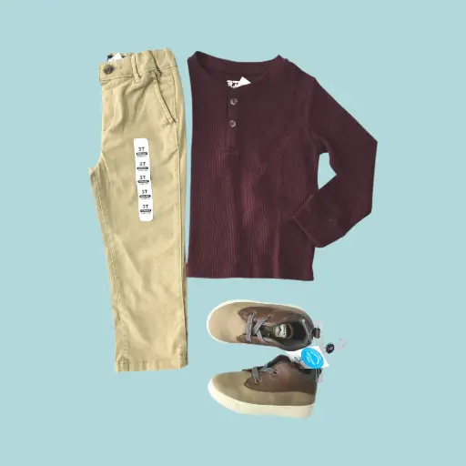 Manga larga ocre y pantalón caqui, talla 3t 