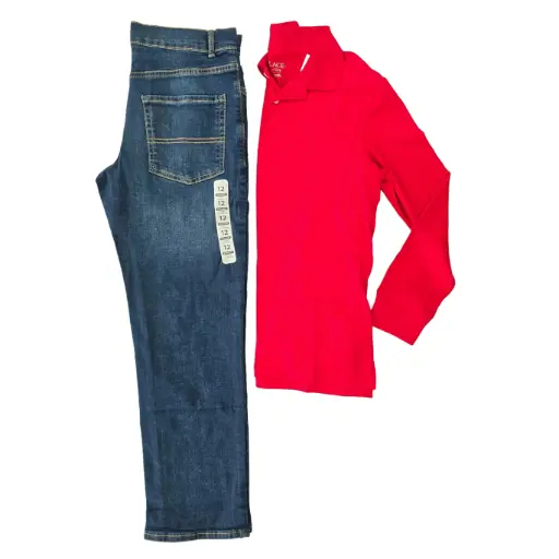 Camisa polo roja de algodón y jeans stretch talla 12