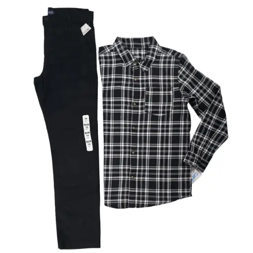 Camisa a cuadros y pantalón formal, talla 14