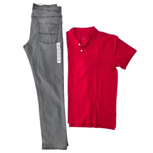 Polo roja talla 18 y jeans 18+ ancho (equivale a 31 de adulto)