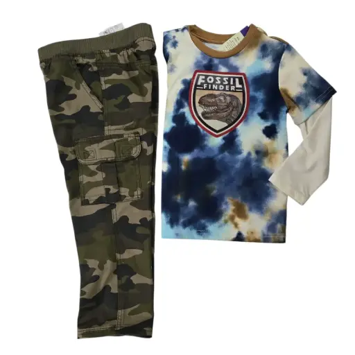 Camiseta con dibujo 3d🦖dinosaurios  y pantalón bombero talla 4