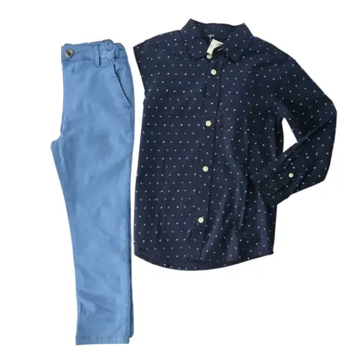 Camisa azul marino y pantalón azul talla 5