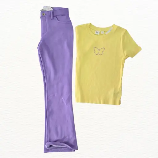 Camiseta amarilla y jeggings calientita, talla 12