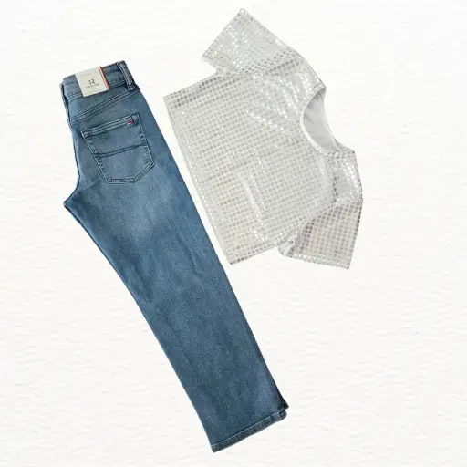 Blusa talle corto y Jeans, talla 12