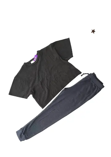 Camisa ancha con  escote atrás en la espalda y buzo azul marino 100% algodón, talla 16