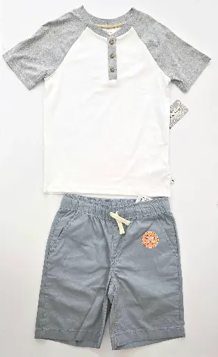 Camiseta y short talla 8