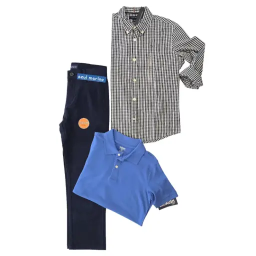 Camisa formal a cuadros, polo azul claro y pantalón oscuro, talla 8