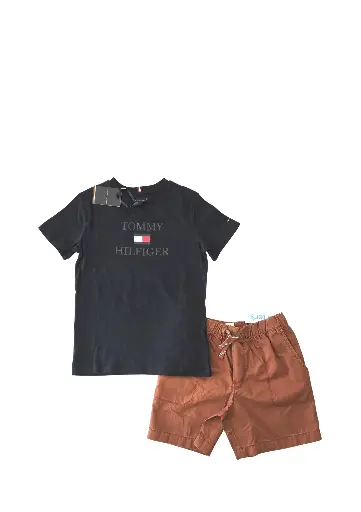 Camiseta Tommy y short talla 8 