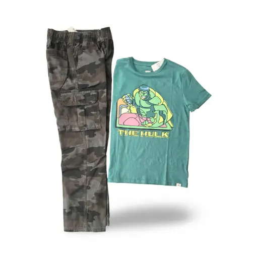 Camiseta de personaje y pantalón bombero, talla10