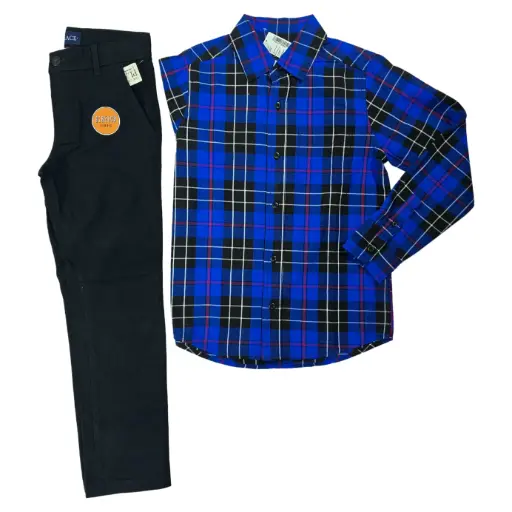 Camisa azul a rayas y pantalón negro talla 12