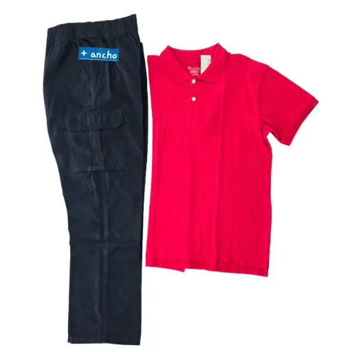 Polo color rojo y pantalón bombero + ancho, talla 16