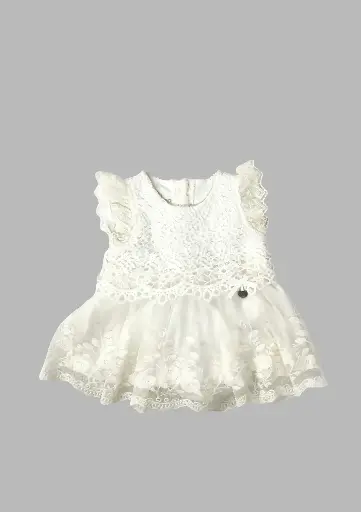 Vestido casual color ivory con detalles de bordado 6 meses