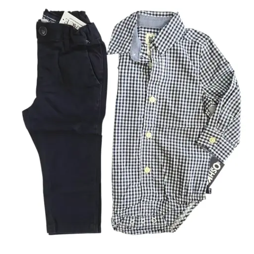 Mameluco manga larga cuadriculado con botones y pantalón negro, talla 2t 