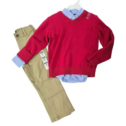 Manga larga de botones, pantalón caqui y suéter rojo, talla 3t  