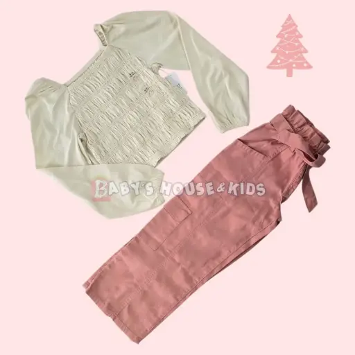 Blusa ivory manga larga talle corto y pantalón ancho rosa viejo, talla 8