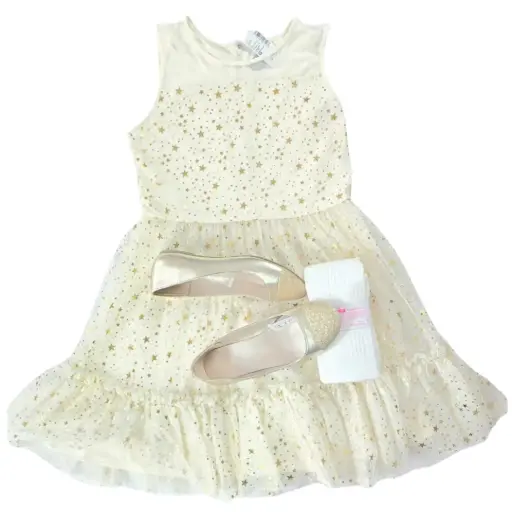 Vestido ivory con estrellas doradas, talla 7