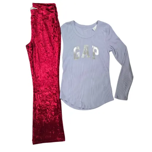 Camisa talla M y pantalón rojo talla 20